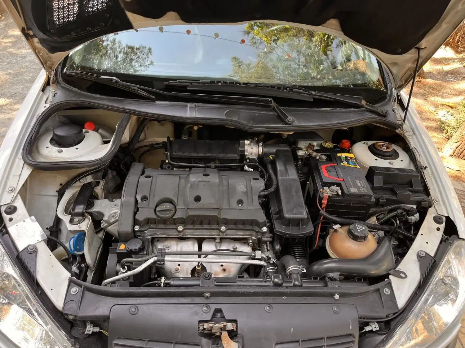 پژو ۲۰۶ صندوق دار v8 - 1395