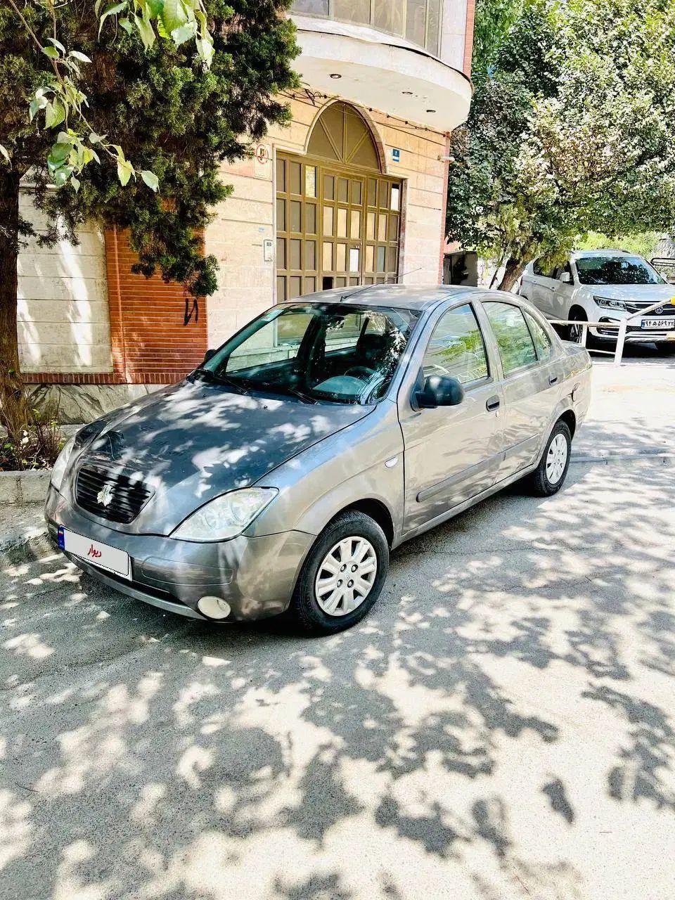 تیبا صندوق دار SX - 1392