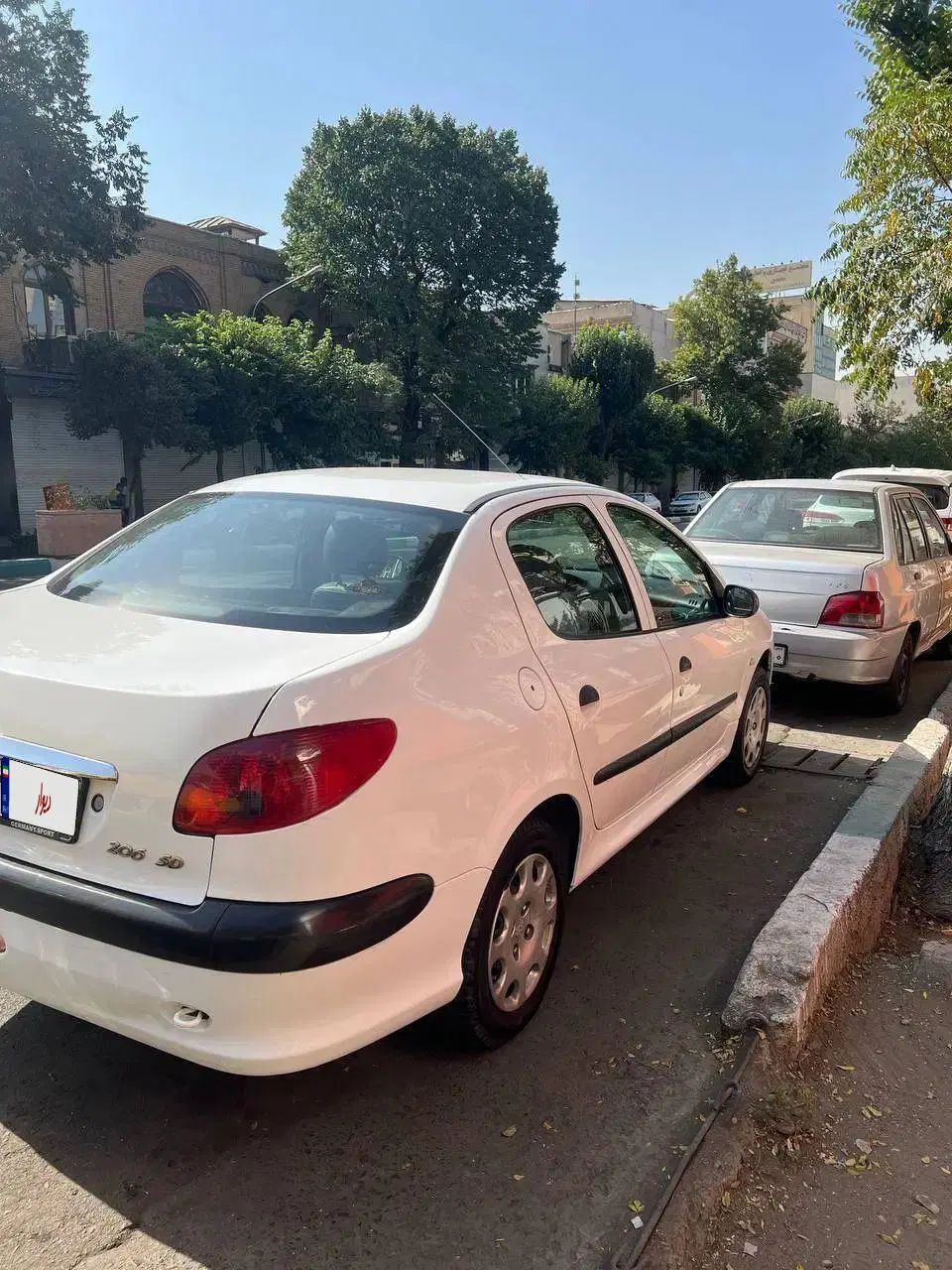 پژو ۲۰۶ صندوق دار v2 - 1390