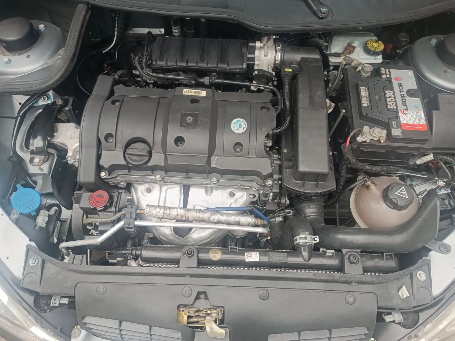 پژو ۲۰۶ صندوق دار v8 - 1395