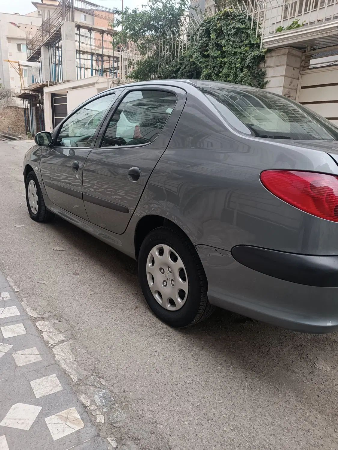 خودرو پژو، ۲۰۶ صندوق دار آگهی ann_20061075