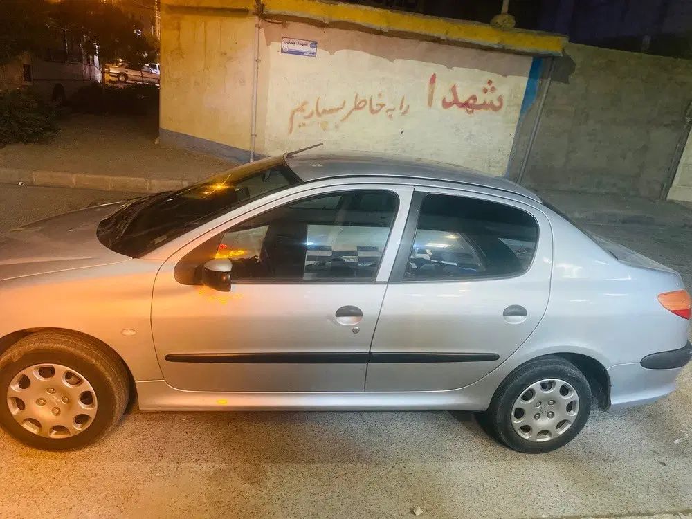پژو ۲۰۶ صندوق دار v2 - 1386
