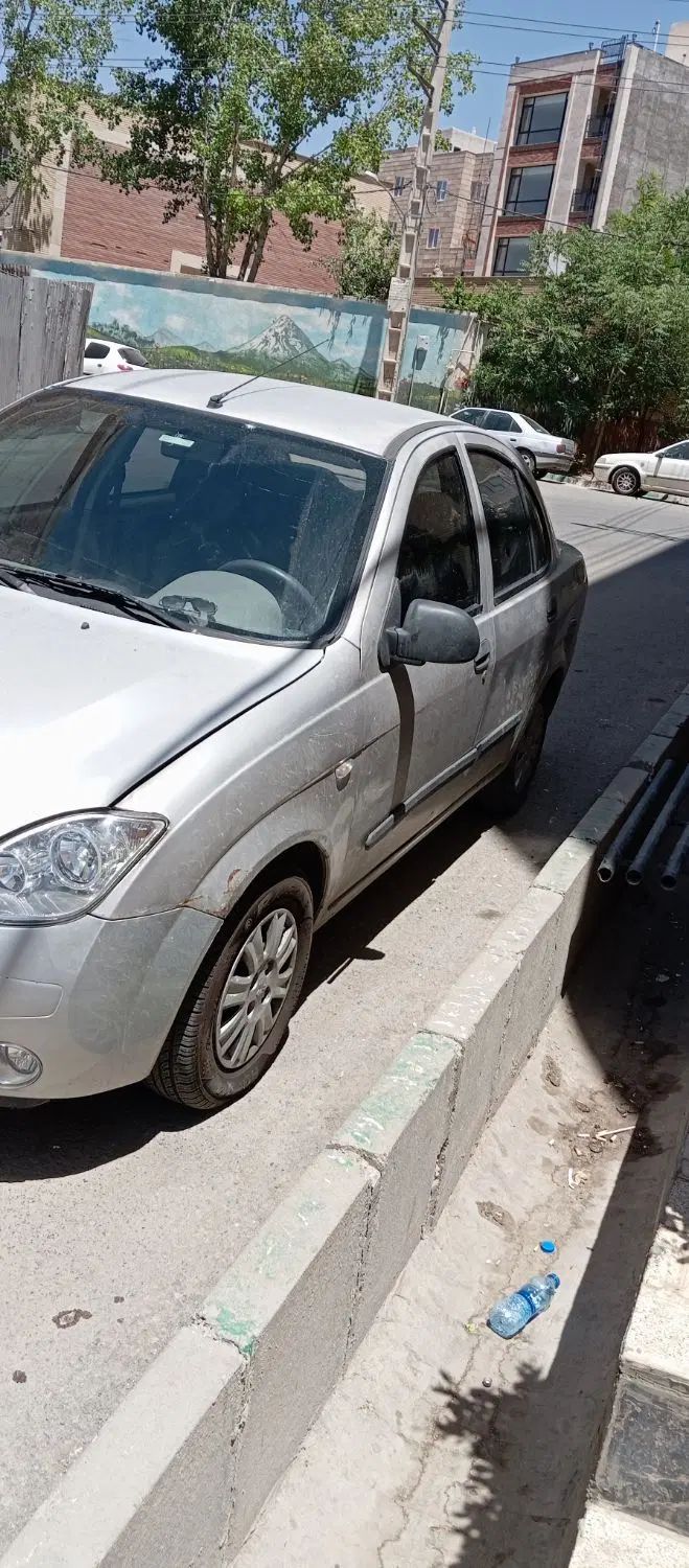 تیبا صندوق دار SX - 1392