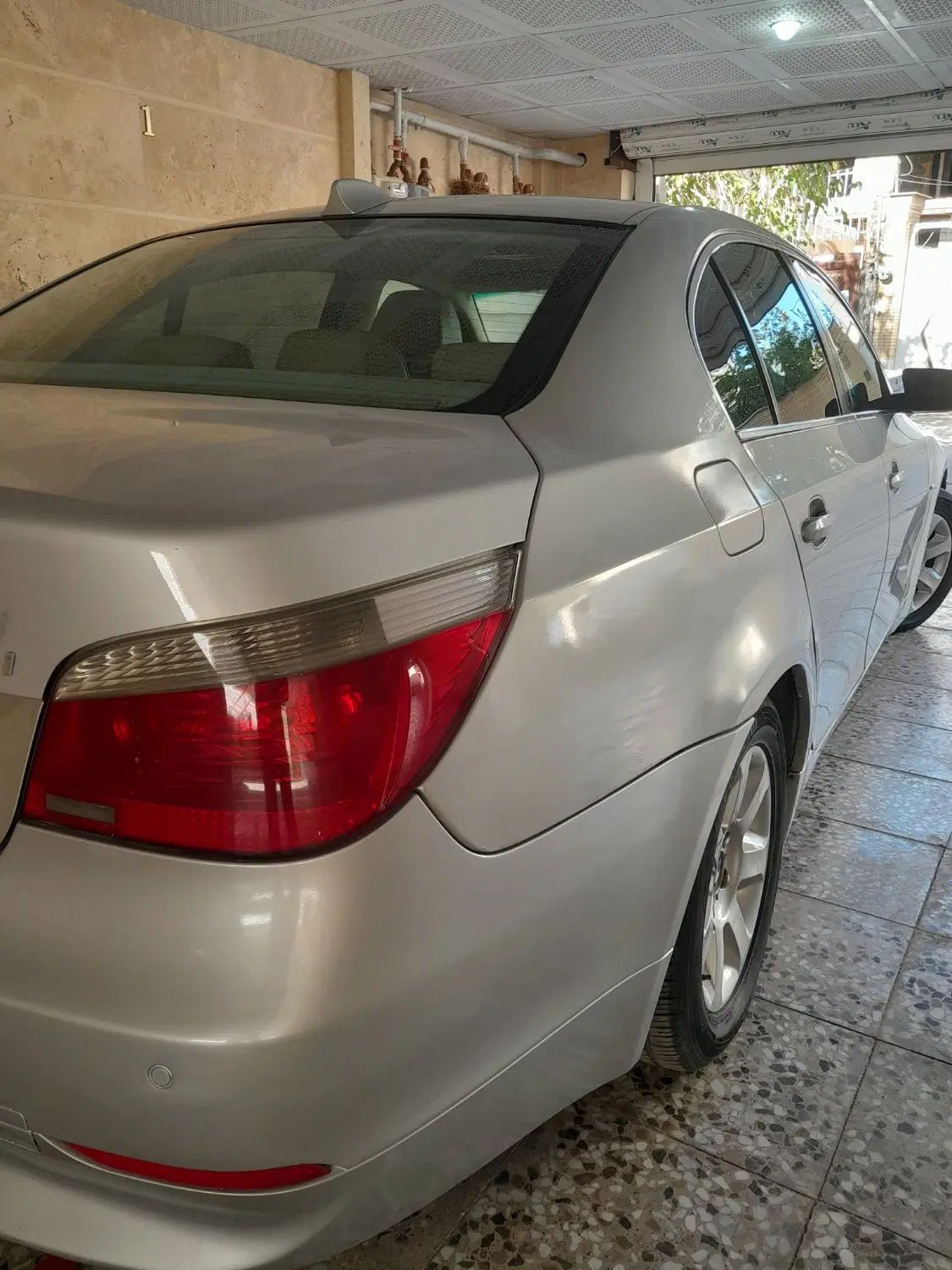 ب ام و سری 5 520i - 2005