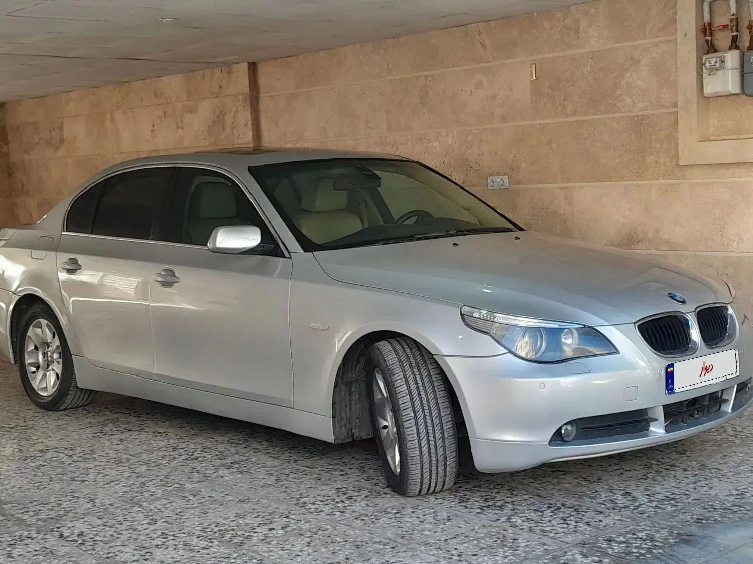 ب ام و سری 5 520i - 2005