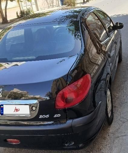 پژو ۲۰۶ صندوق دار v8 - 1398