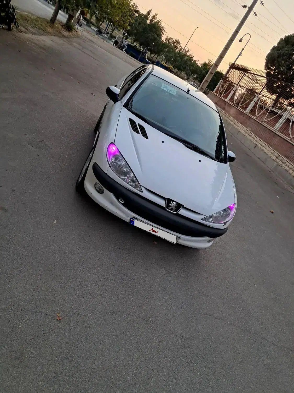 پژو ۲۰۶ صندوق دار v8 - 1394