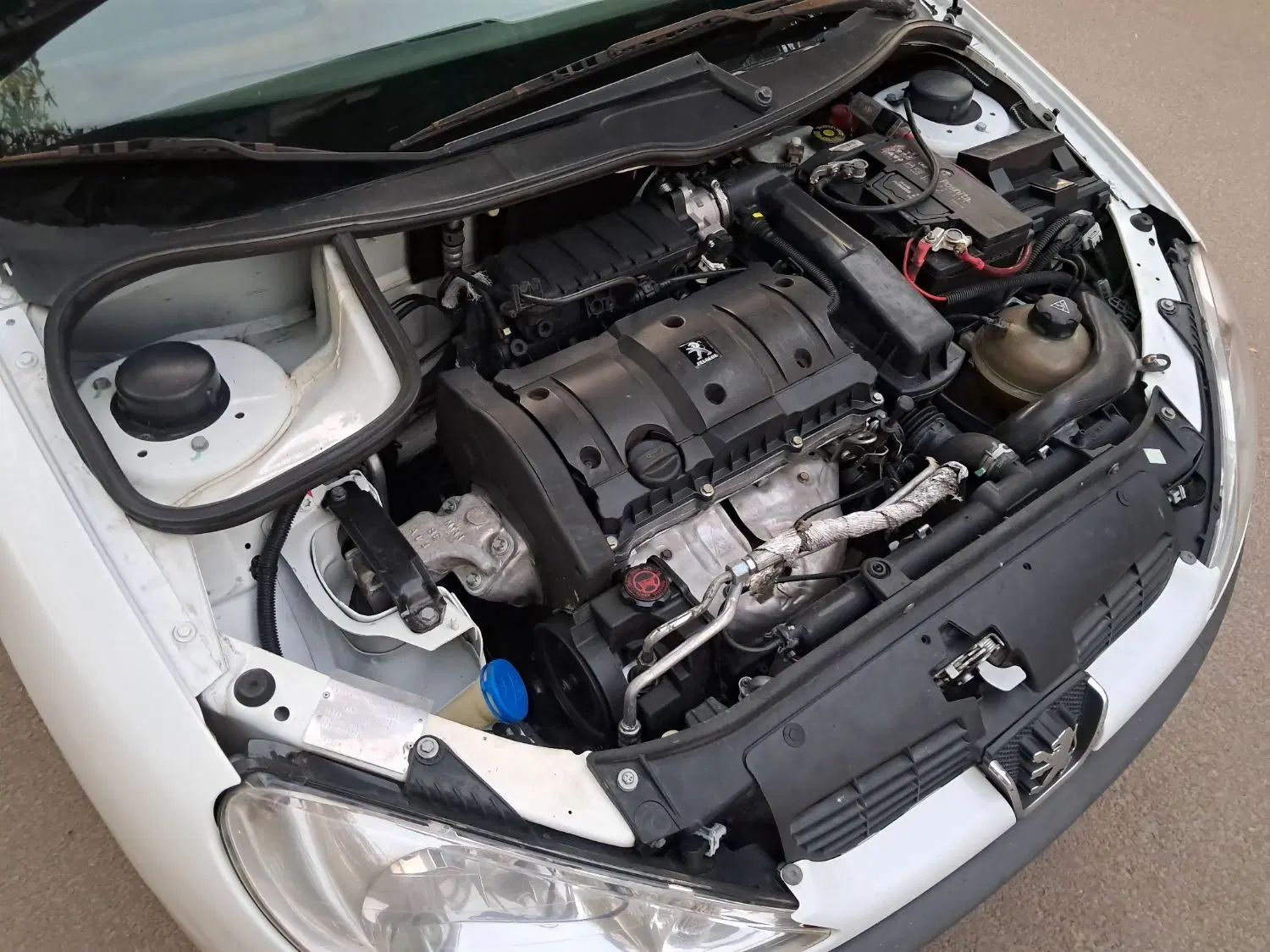 پژو ۲۰۶ صندوق دار v8 - 1394