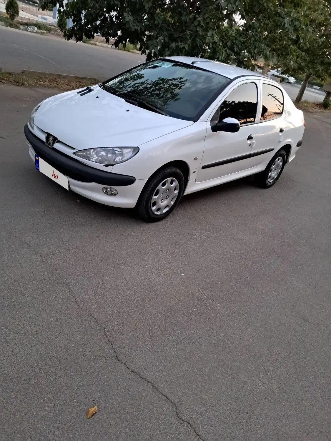 پژو ۲۰۶ صندوق دار v8 - 1394