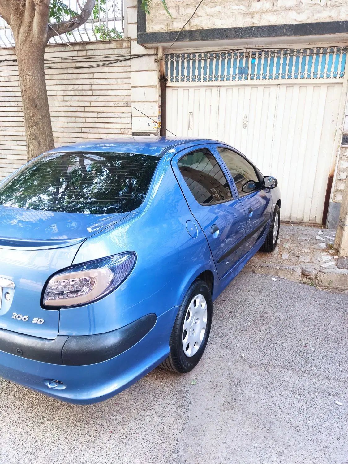 پژو ۲۰۶ صندوق دار v8 - 1393