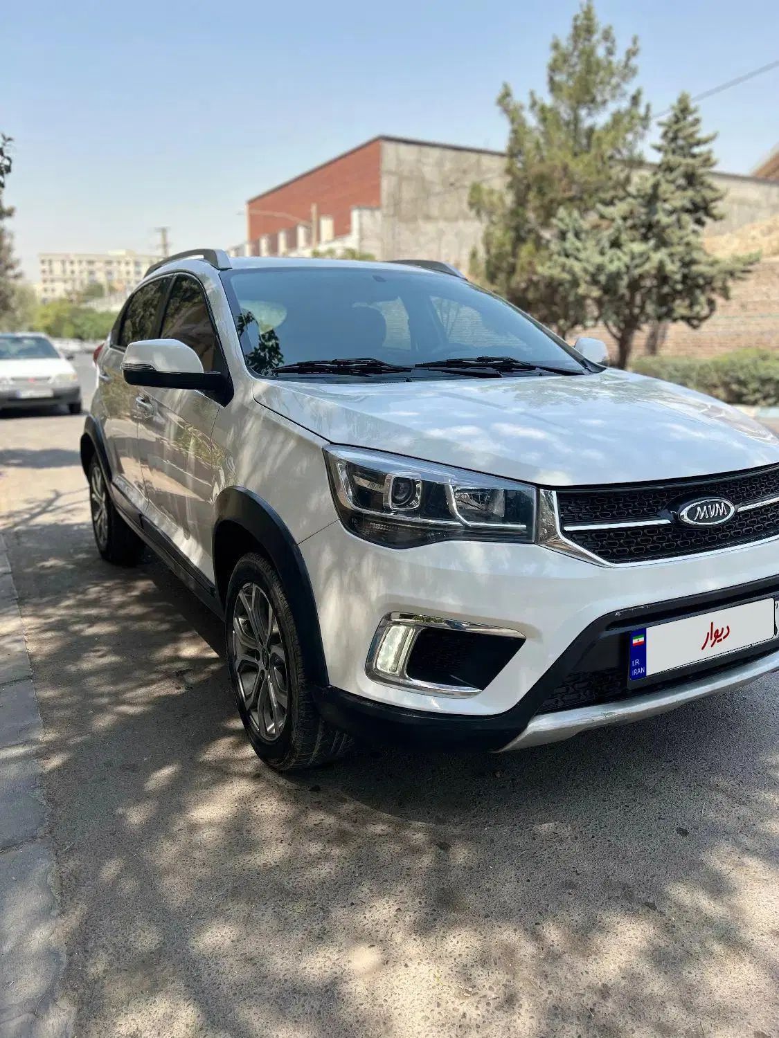 ام وی ام X22 دنده‌ای لاکچری - 1397