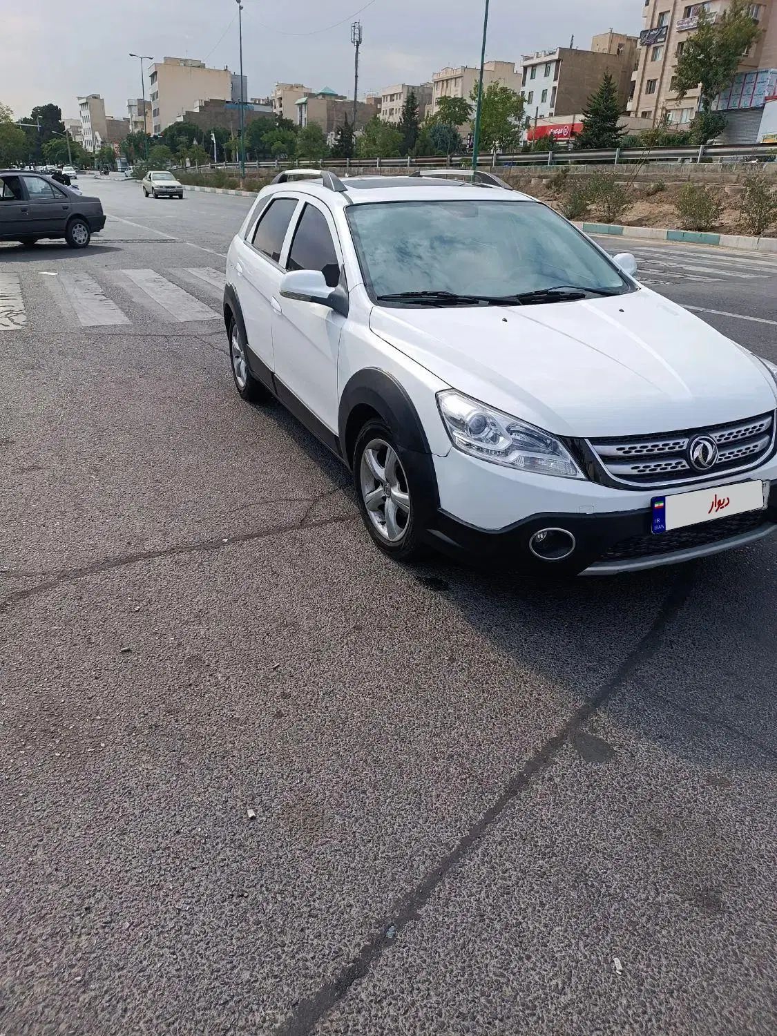 دانگ فنگ H30 کراس اتوماتیک - 1396