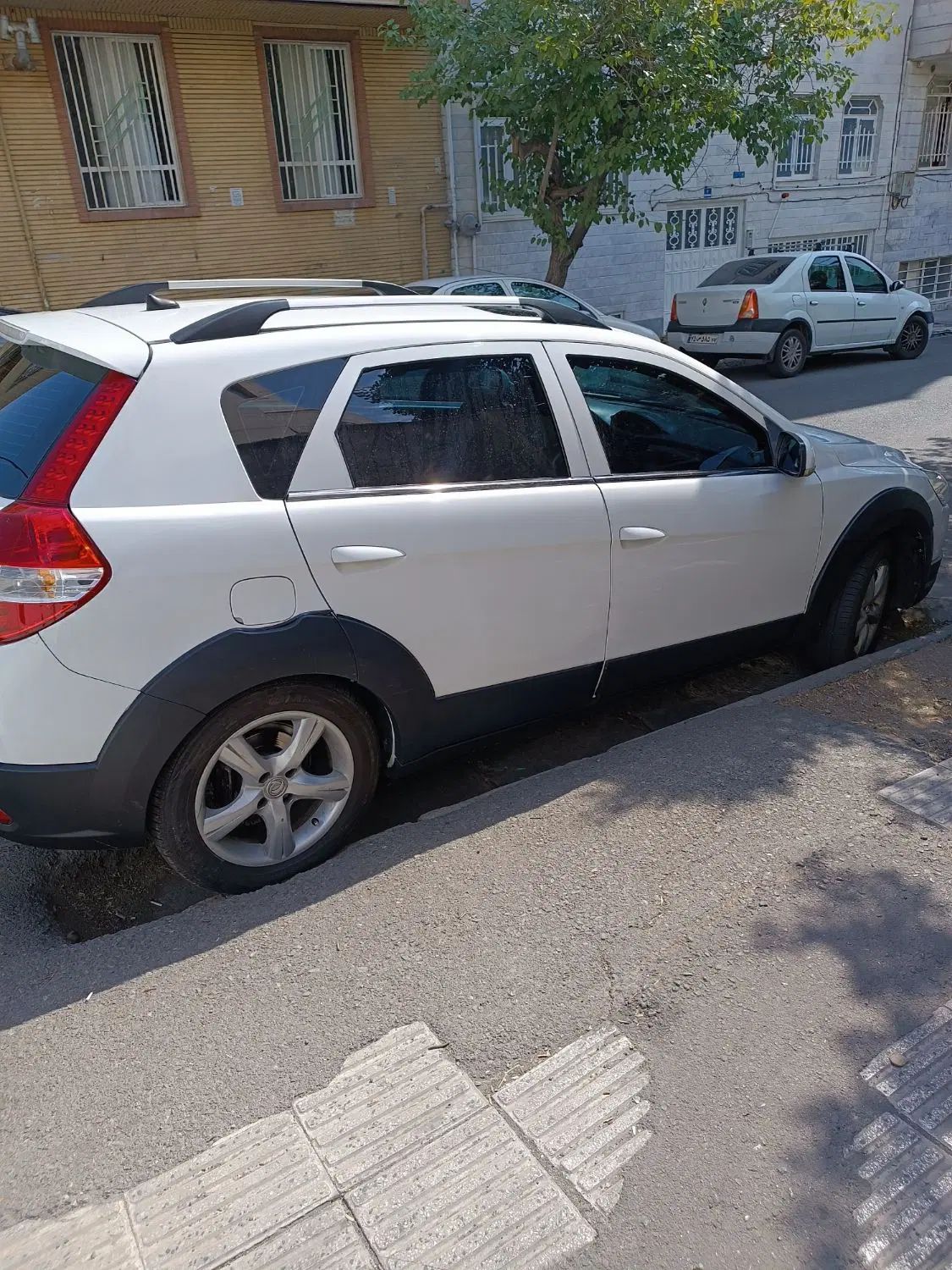 دانگ فنگ H30 کراس اتوماتیک - 1396