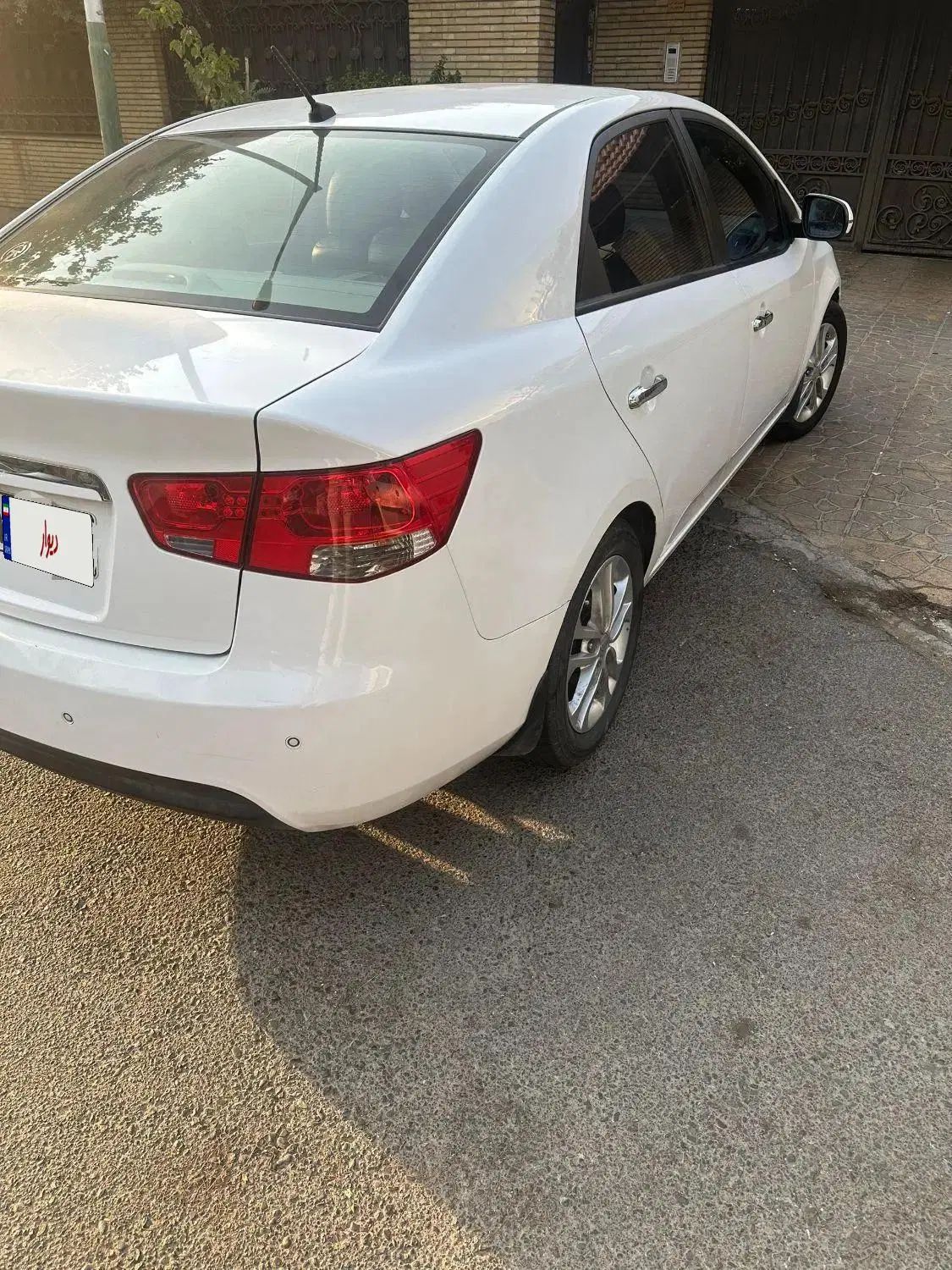 کیا سراتو 2.0 لیتر اتوماتیک GT لاین - 2018