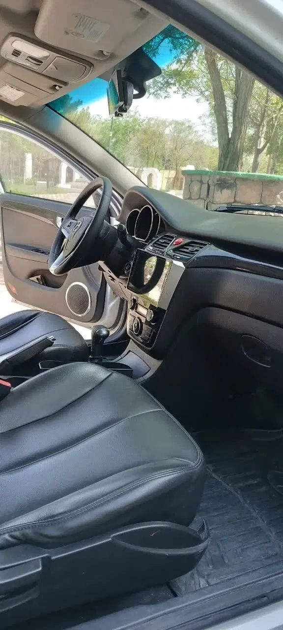 جک J5 اتوماتیک - 1395