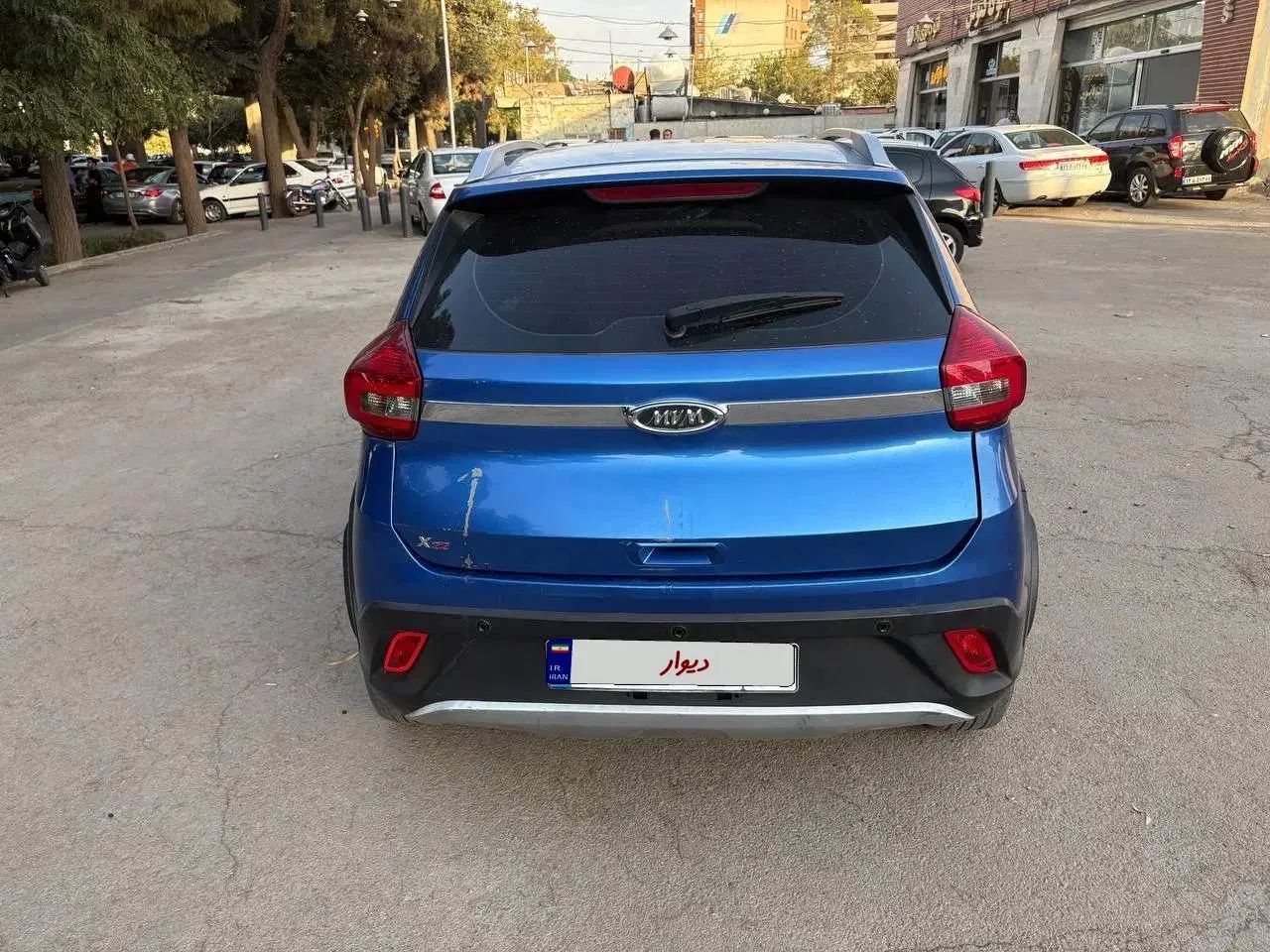 ام وی ام X22 دنده‌ای لاکچری - 1396
