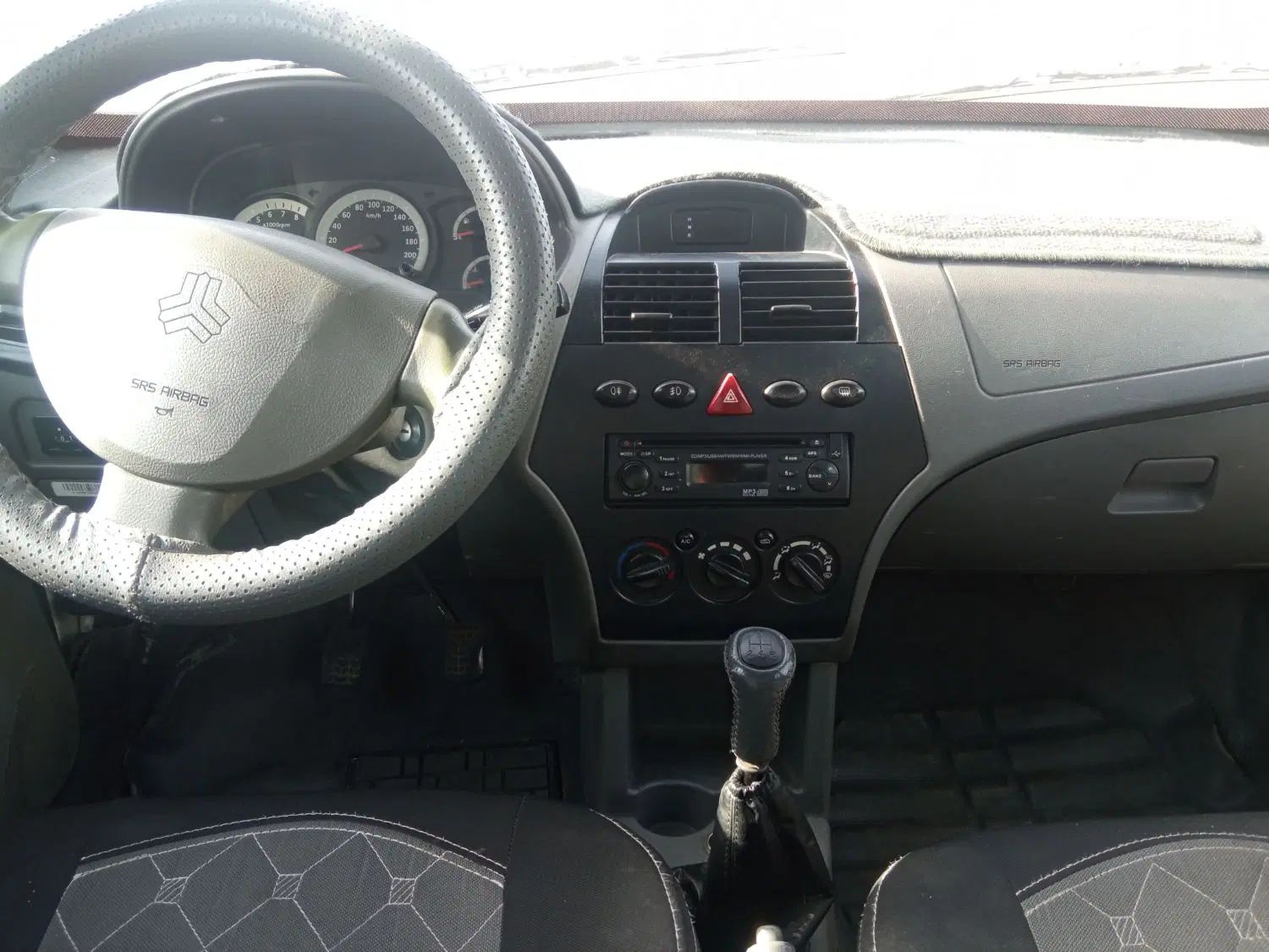 تیبا صندوق دار SX - 1395