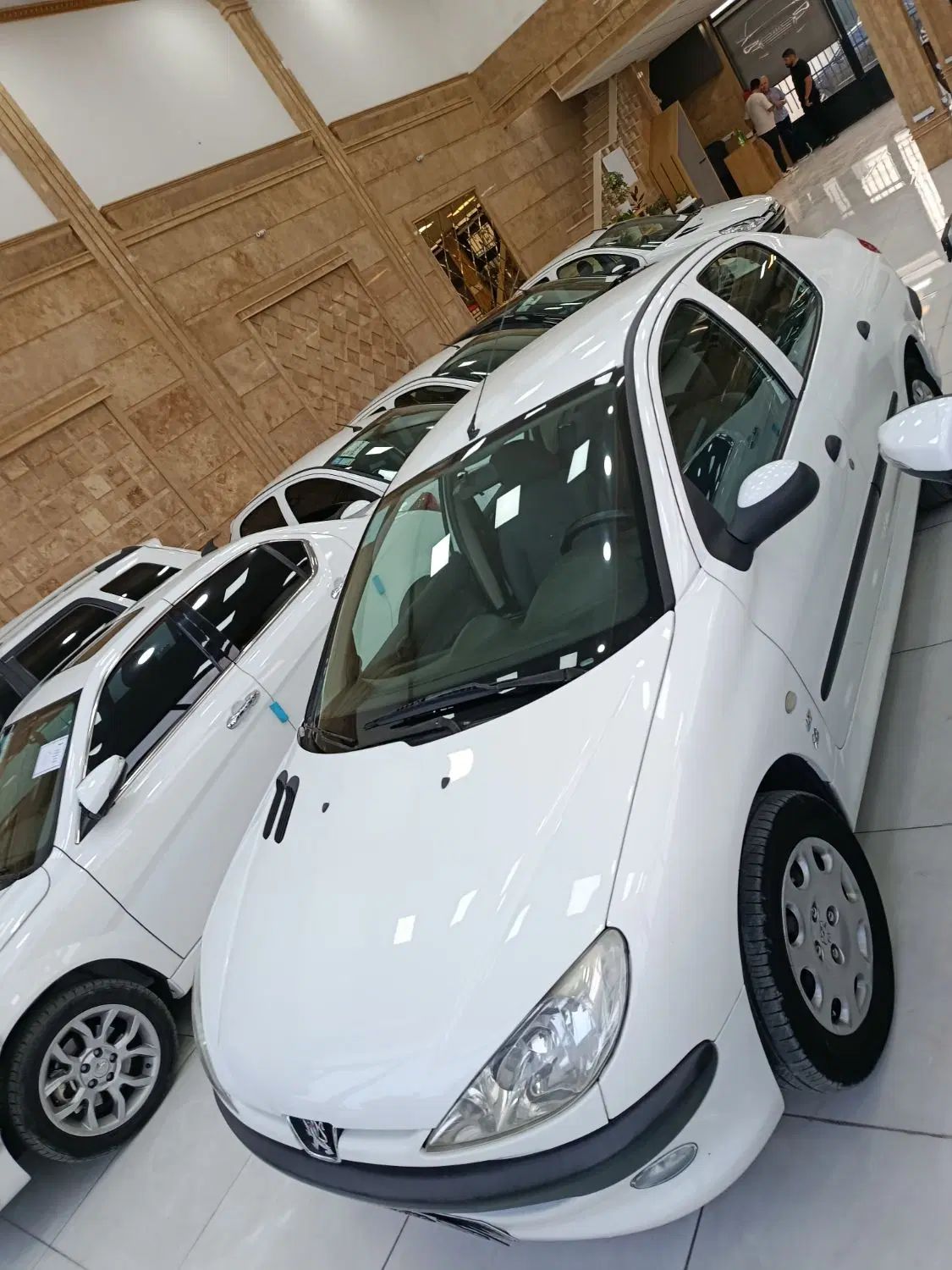 پژو ۲۰۶ صندوق دار v8 - 1396