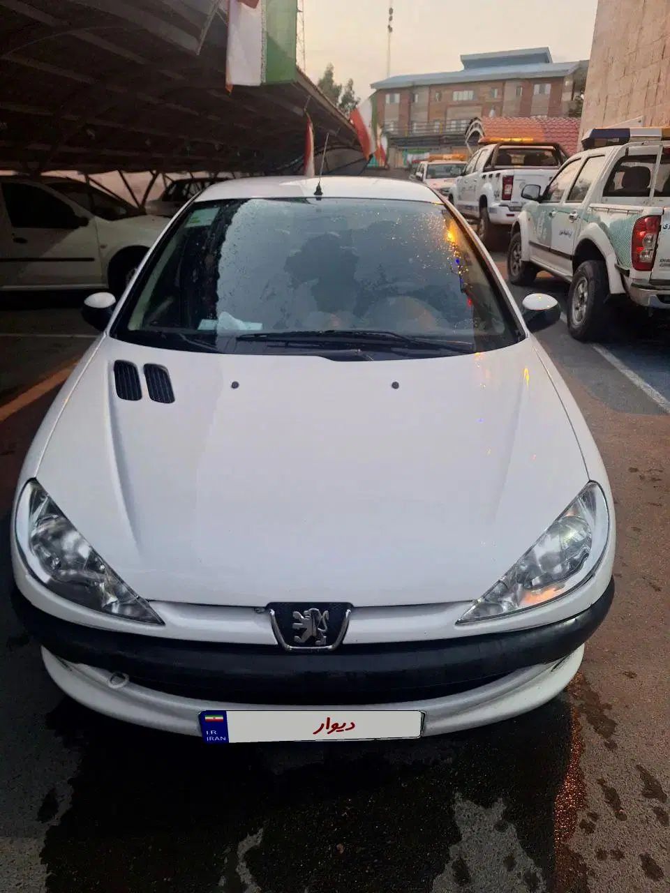 پژو ۲۰۶ صندوق دار v8 - 1400