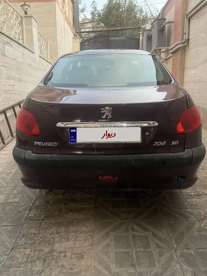 پژو ۲۰۶ صندوق دار v8 - 1394