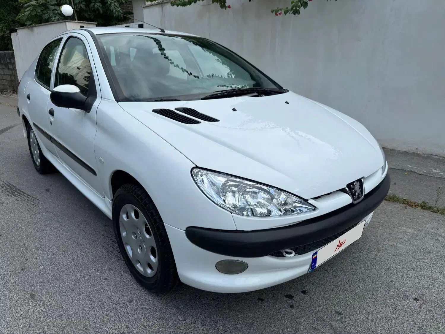 پژو ۲۰۶ صندوق دار v8 - 1390