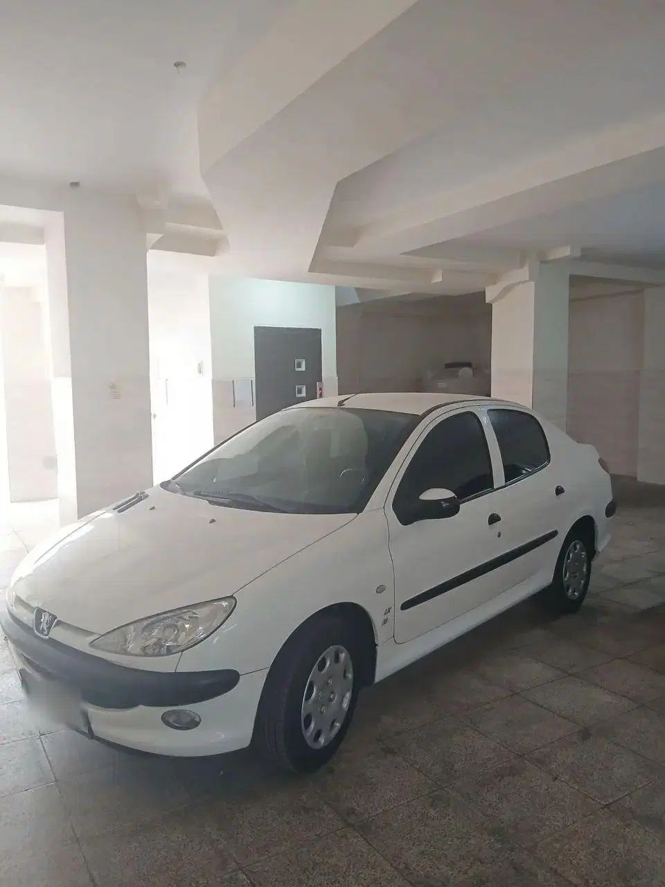 پژو ۲۰۶ صندوق دار v8 - 1396
