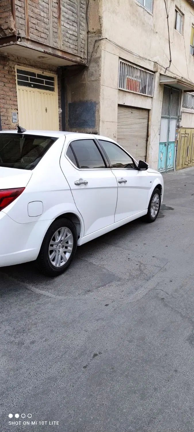 دنا پلاس تیپ ۲ سانروف ۴ ایربگ - 1399