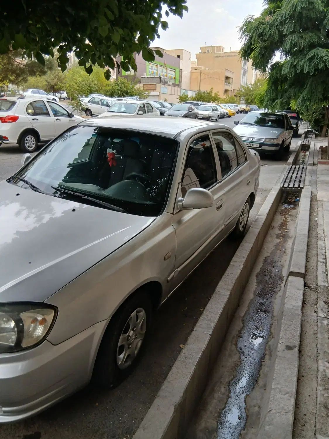 هیوندای ورنا دنده‌ ای - 1384