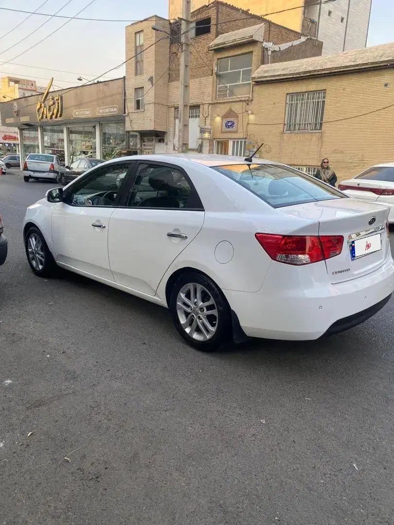 کیا سراتو 2.0 لیتر اتوماتیک GT لاین - 2017