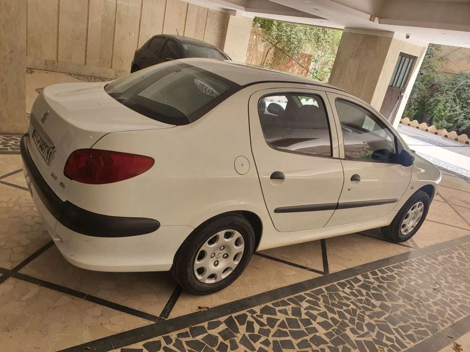 پژو ۲۰۶ صندوق دار v8 - 1399