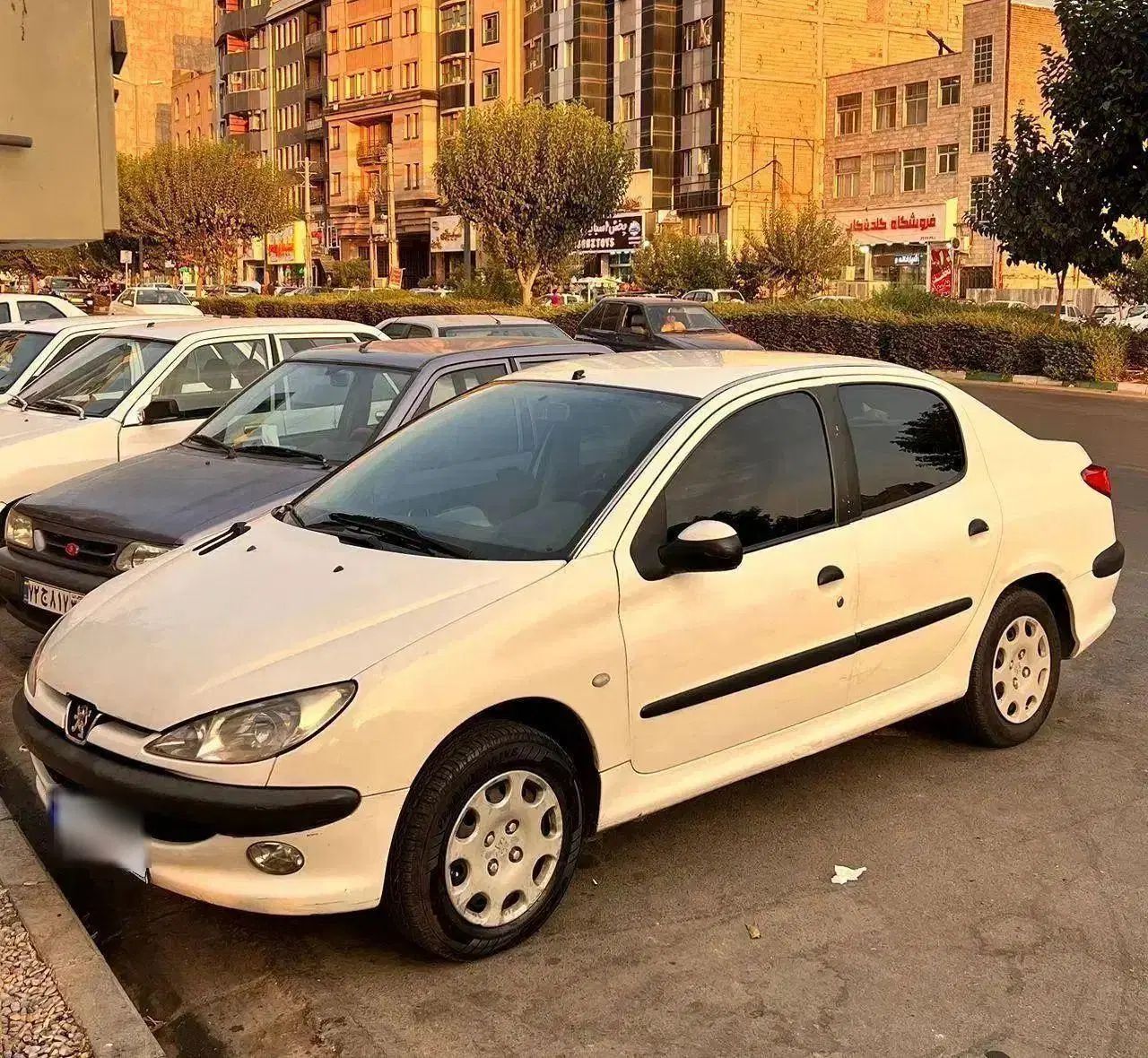 پژو ۲۰۶ صندوق دار v20 - 1387