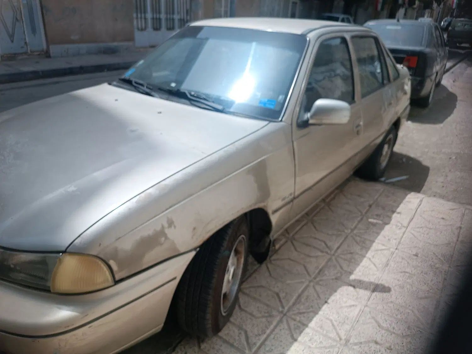 دوو سیلو سدان - 1381