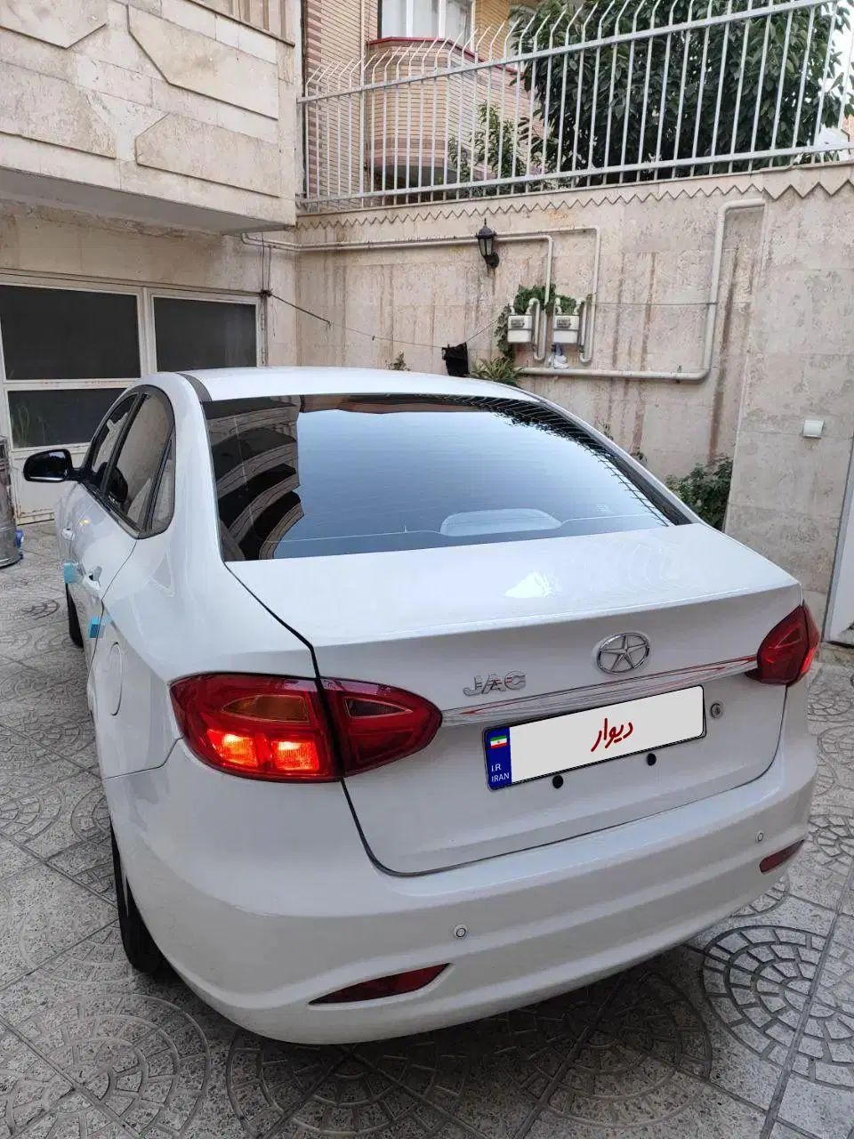 جک J4 اتوماتیک ساده - 1397