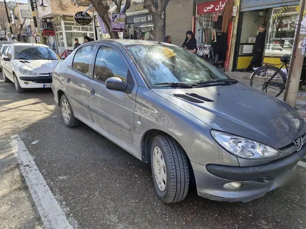 پژو ۲۰۶ صندوق دار v8 - 1392