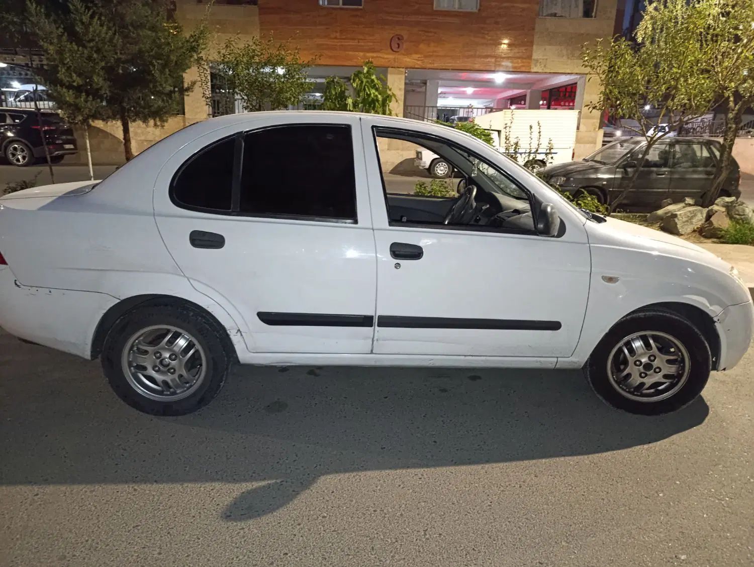 تیبا صندوق دار EX - 1392