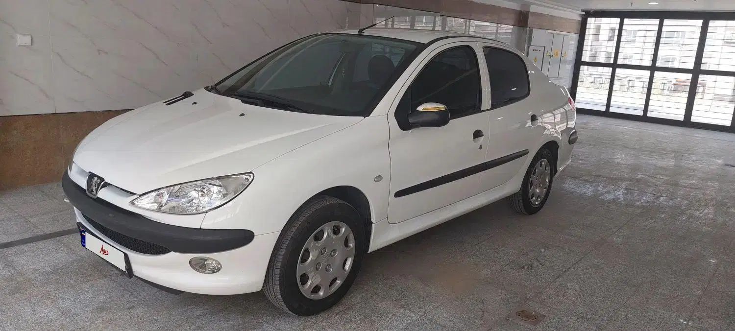 پژو ۲۰۶ صندوق دار v8 - 1397