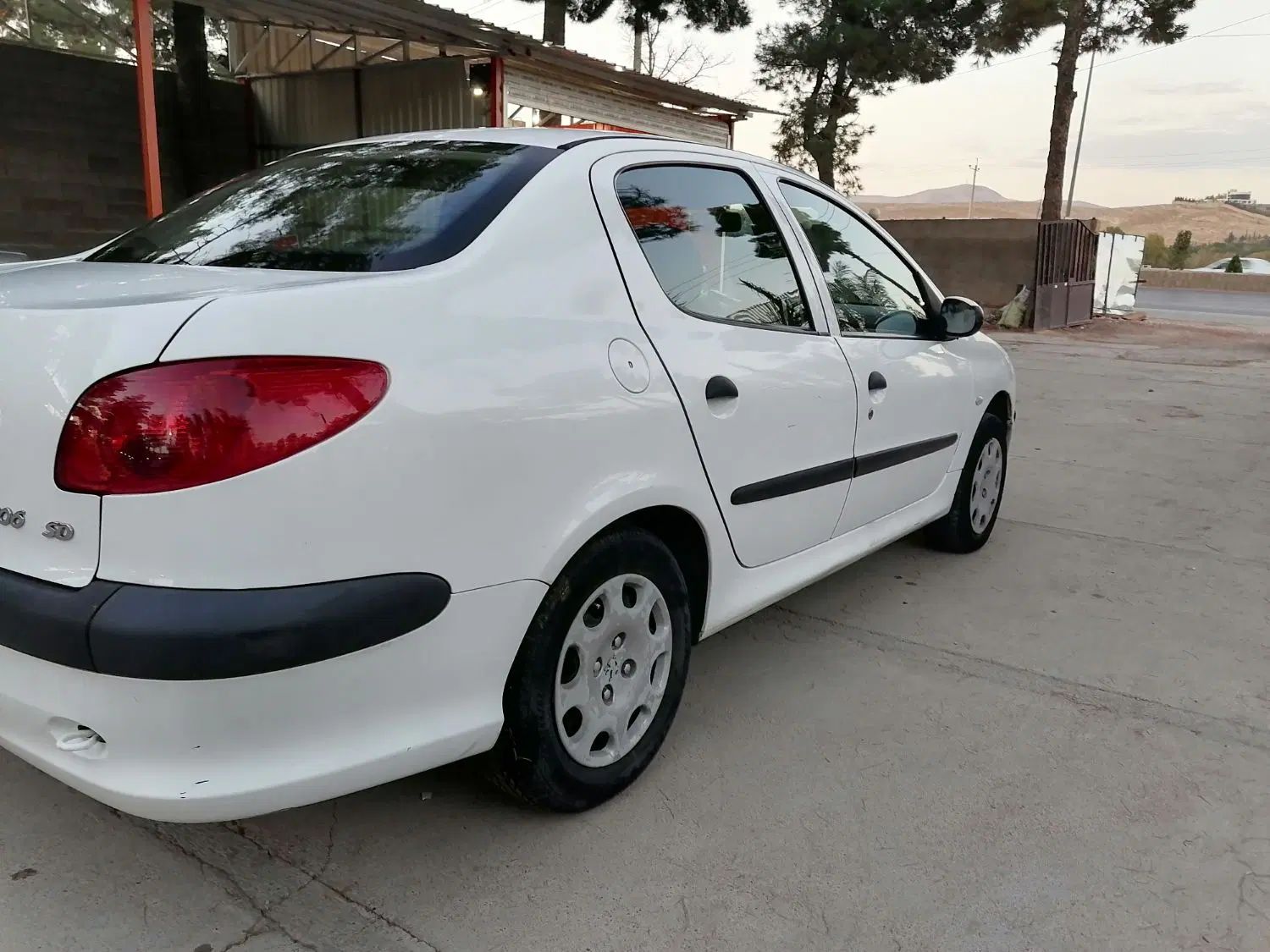 پژو ۲۰۶ صندوق دار v8 - 1400