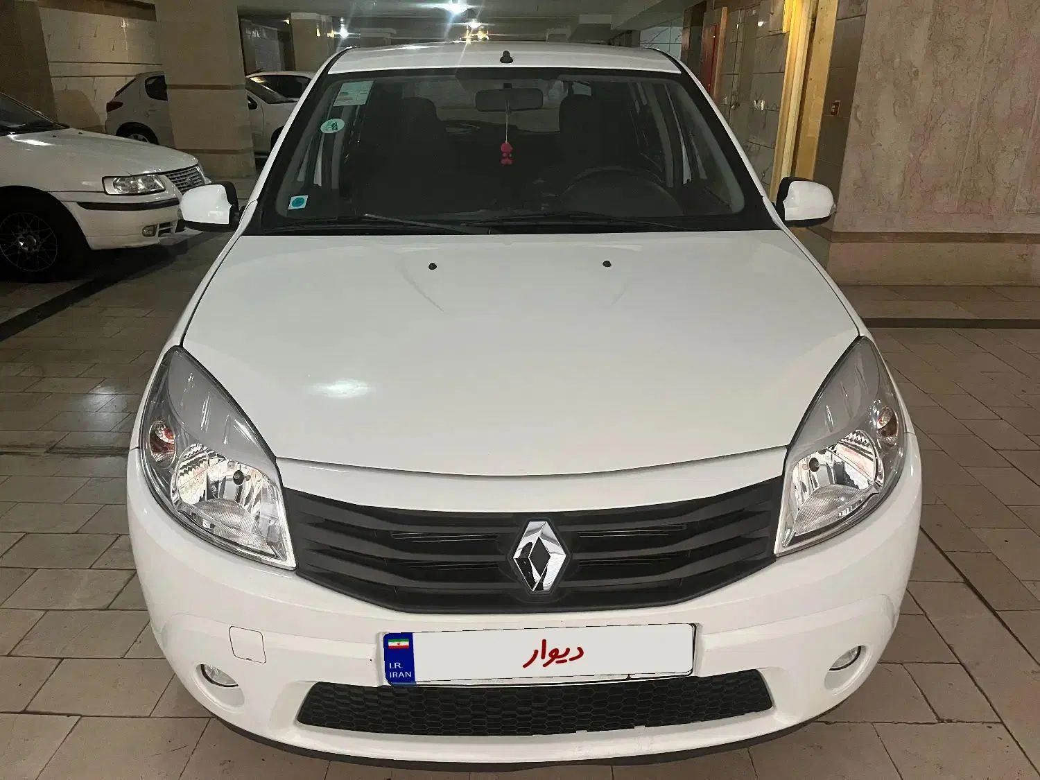 خودرو رنو، ساندرو آگهی ann_20064667