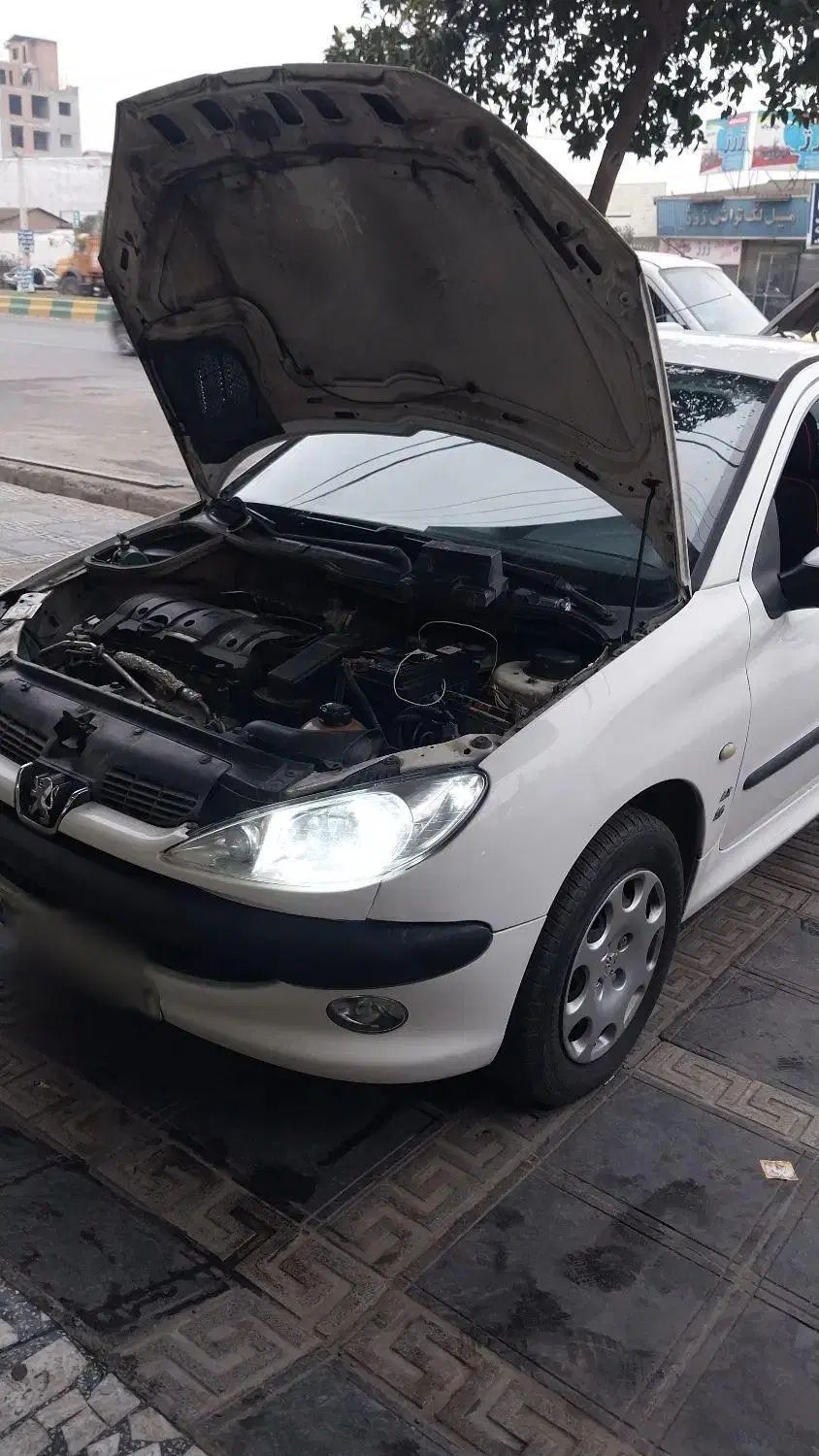 پژو ۲۰۶ صندوق دار v8 - 1393