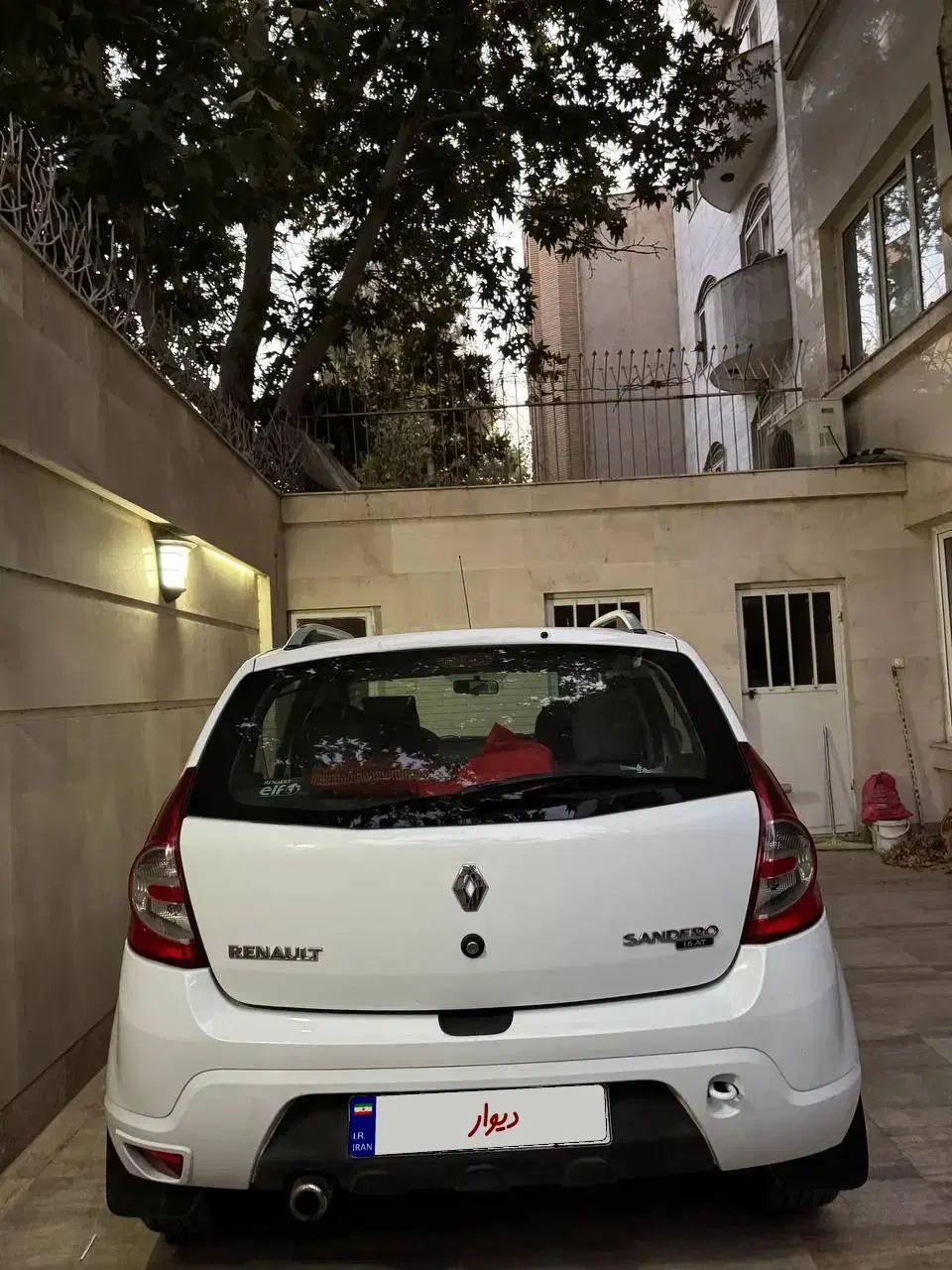 رنو ساندرو اتوماتیک - 1396