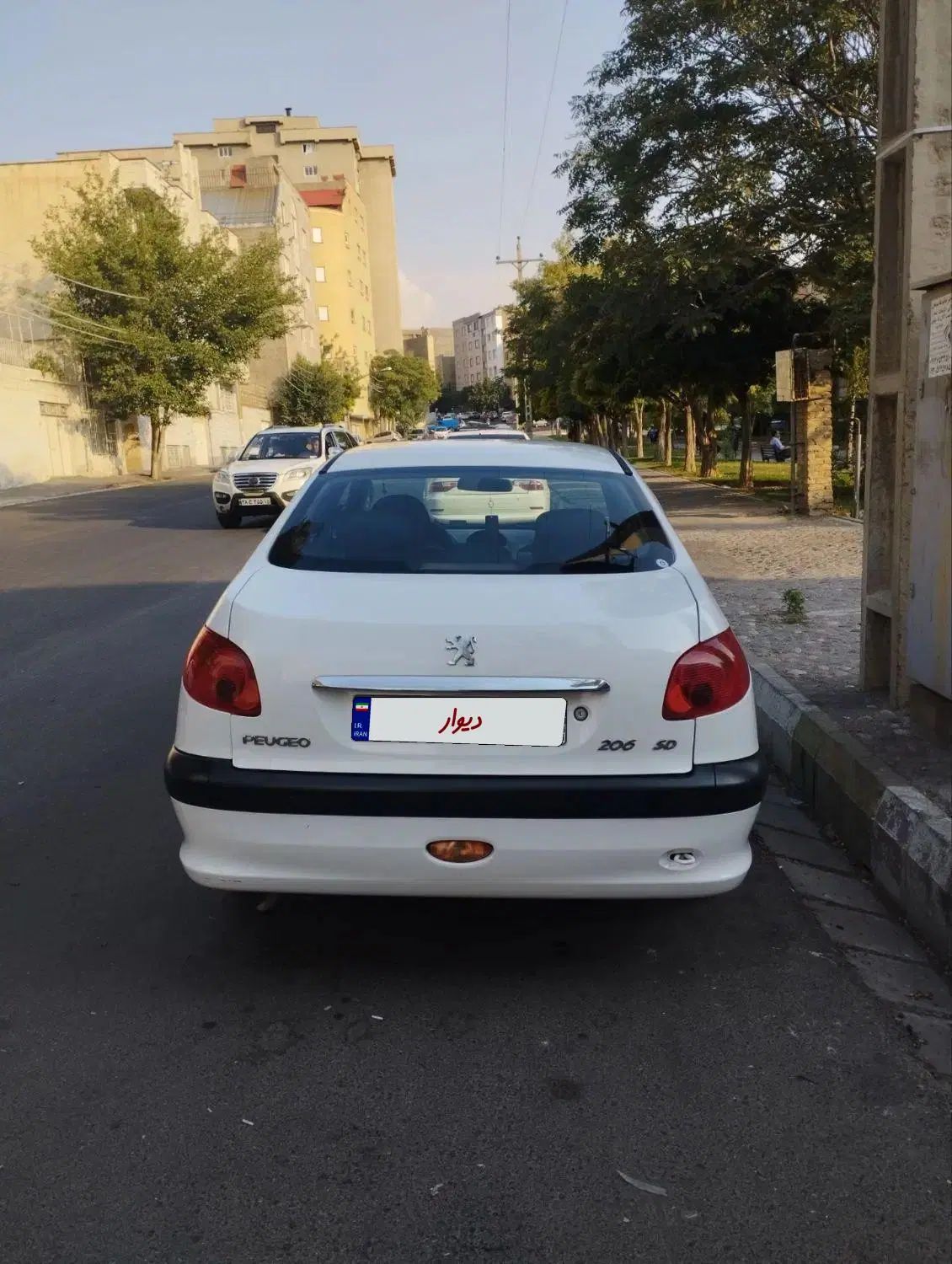 پژو ۲۰۶ صندوق دار v8 - 1394