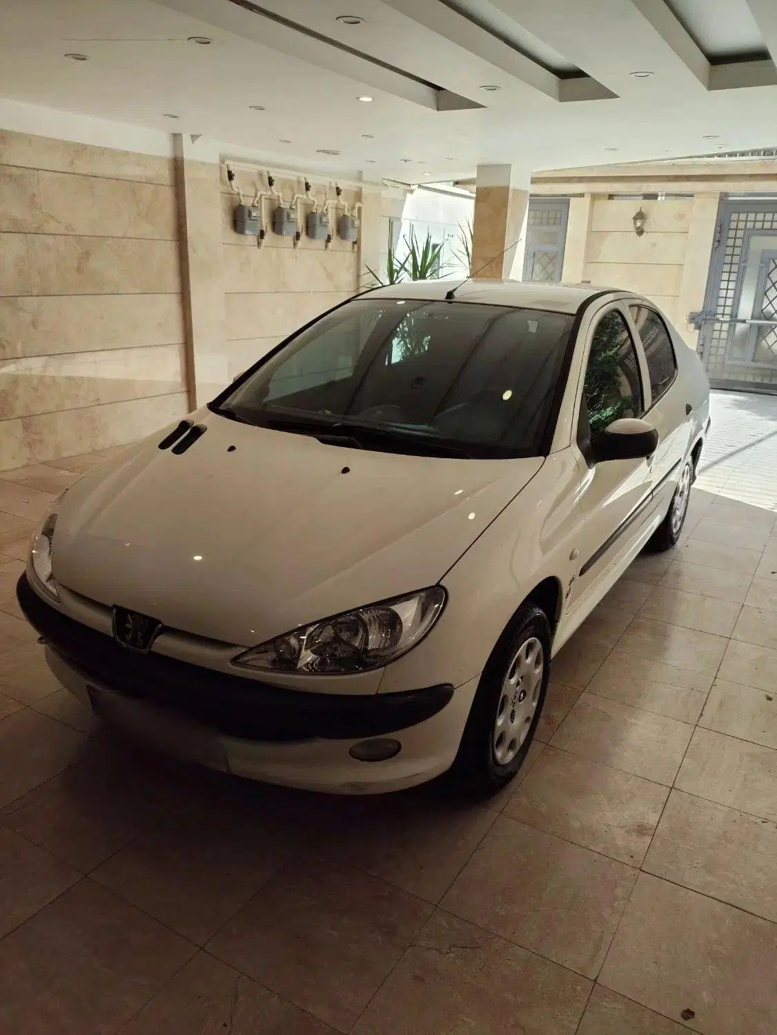 پژو ۲۰۶ صندوق دار v8 - 1391