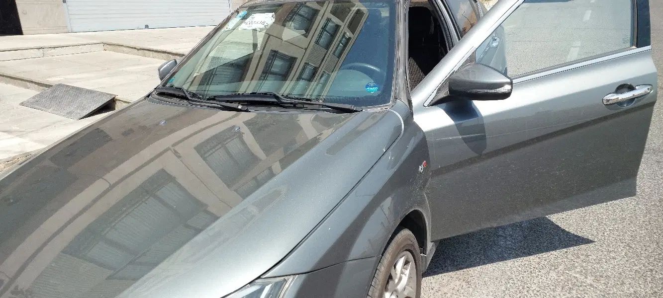 دنا پلاس توربو اتوماتیک - 1402