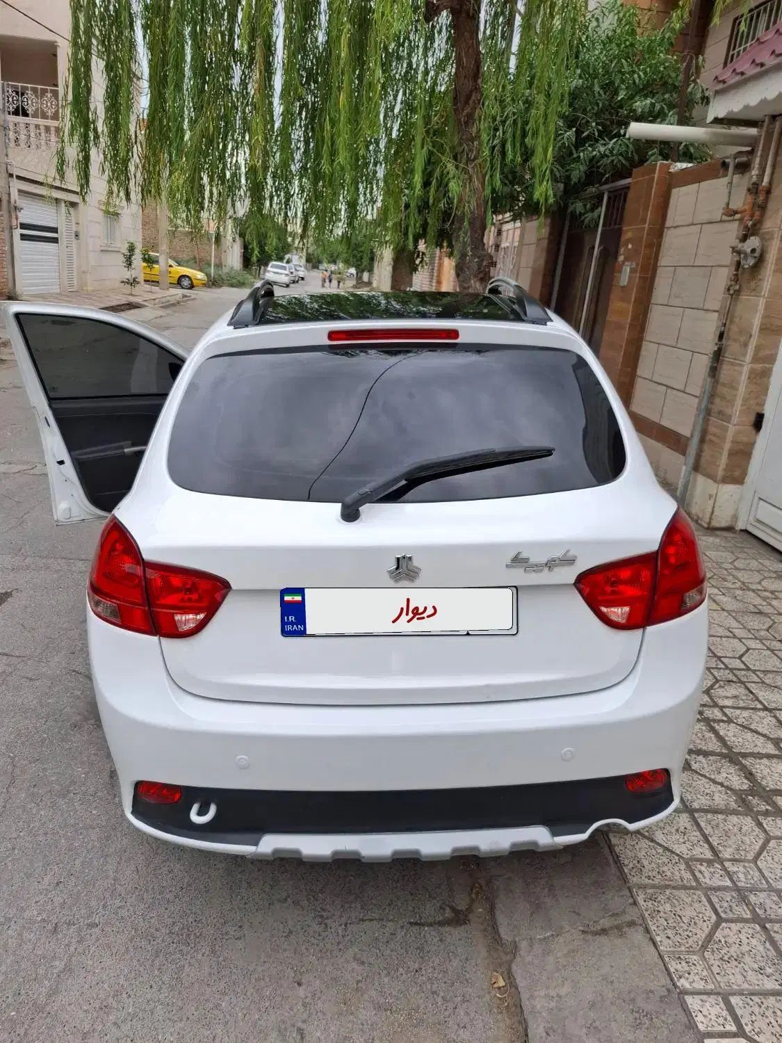 کوییک R دنده‌ای - 1401