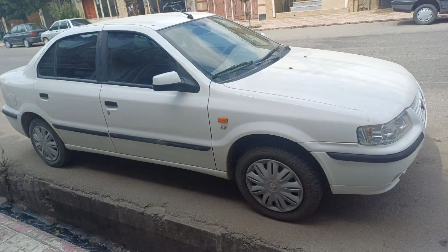 سمند LX XU7 - 1399