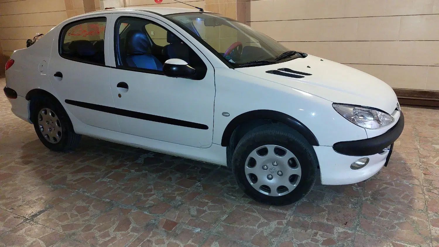 پژو ۲۰۶ صندوق دار v8 - 1396