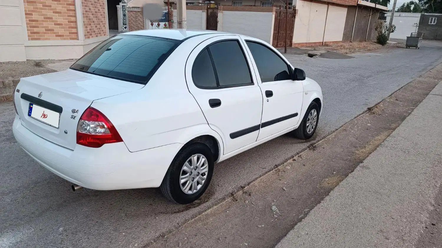 تیبا صندوق دار EX - 1393