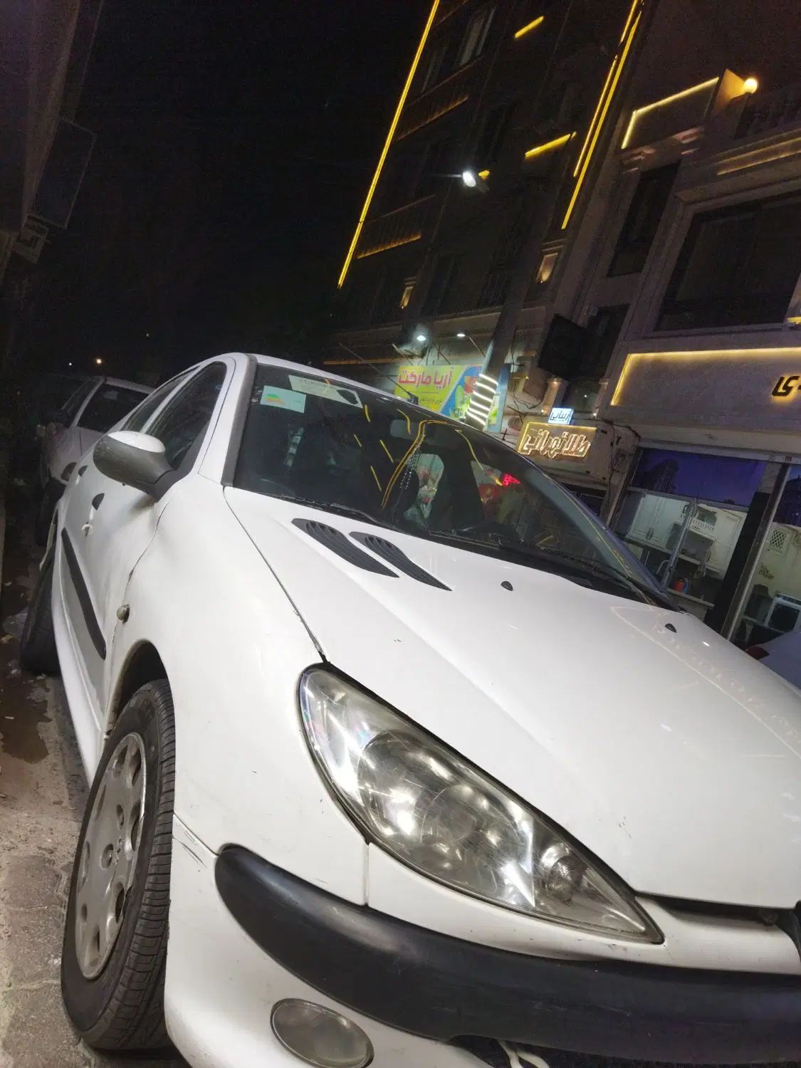 پژو ۲۰۶ صندوق دار v8 - 1396
