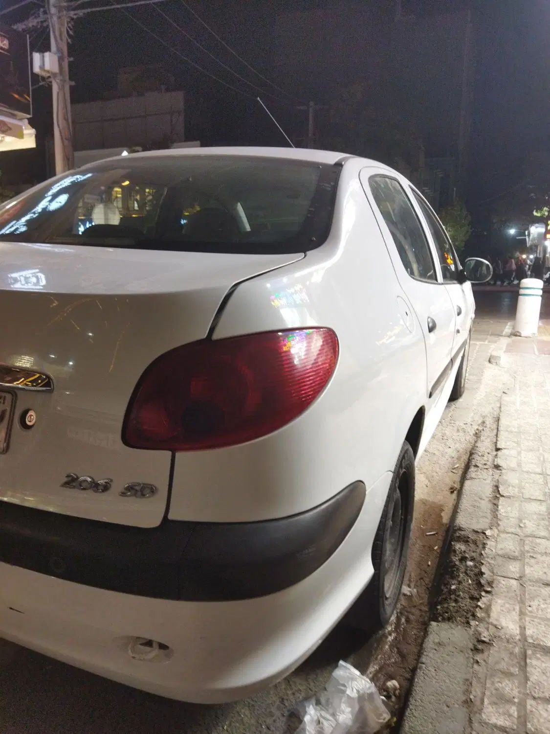 پژو ۲۰۶ صندوق دار v8 - 1396