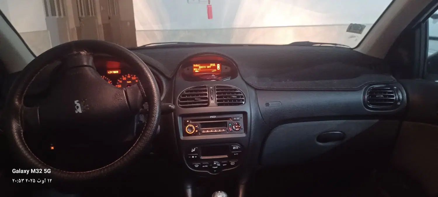 پژو ۲۰۶ صندوق دار v8 - 1398